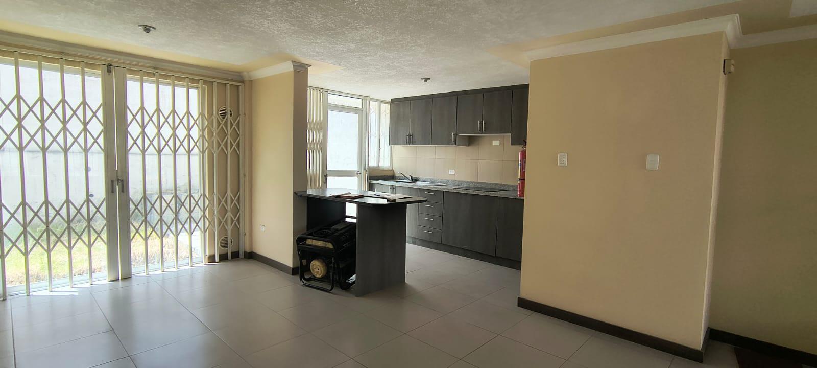 House - Calderón 4