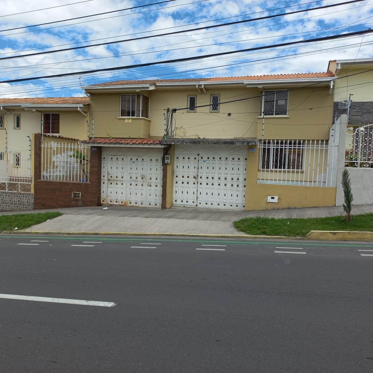 Casa en venta en Ecuador | Imbabura | Ibarra, EL NUEVO ANILLO VIAL, 98 m²