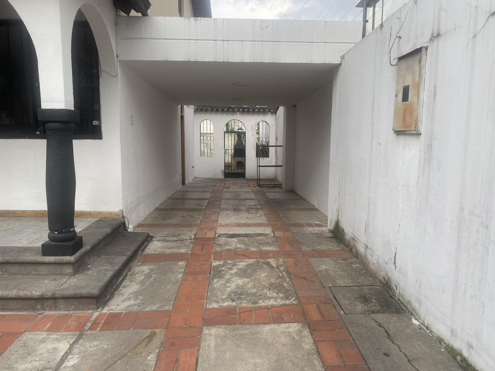 Casa en venta en Pichincha | Quito | La Carolina, CASA EN VENTA O RENTA ,LA CAROLINA, QUICENTRO SHOPPING