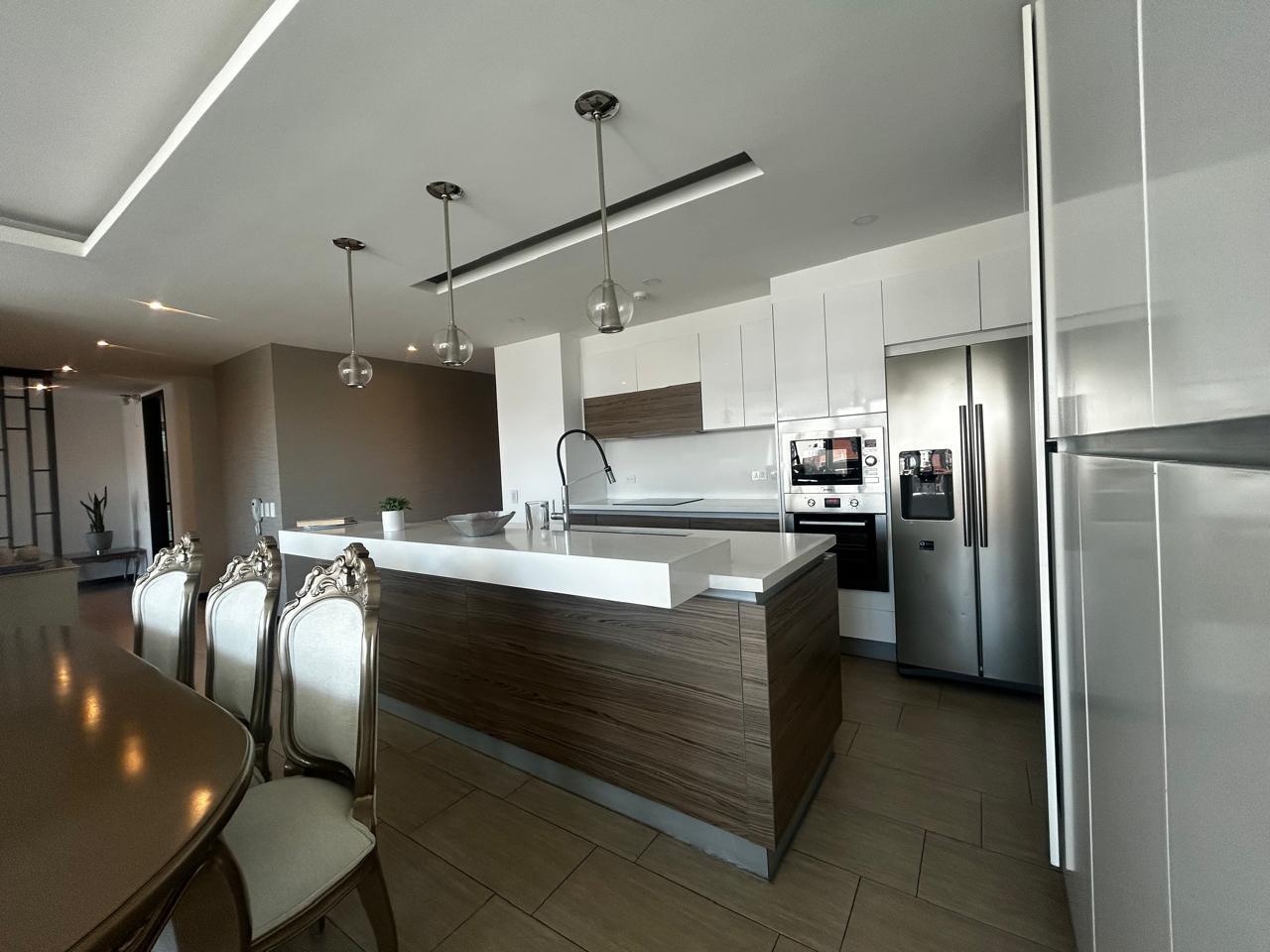 Departamento en venta en Pichincha | Quito | Bellavista, Bosmediano y 6 de Diciembre, 165 m²