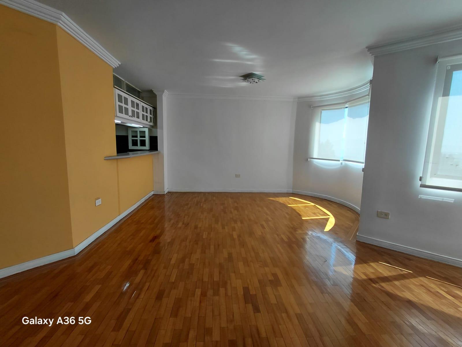 Departamento en venta en Pichincha | Quito | El Condado, El Condado Sta Isabel Oe 108 Julio Cesar Conjunto Parque Central # 2, 180 m²