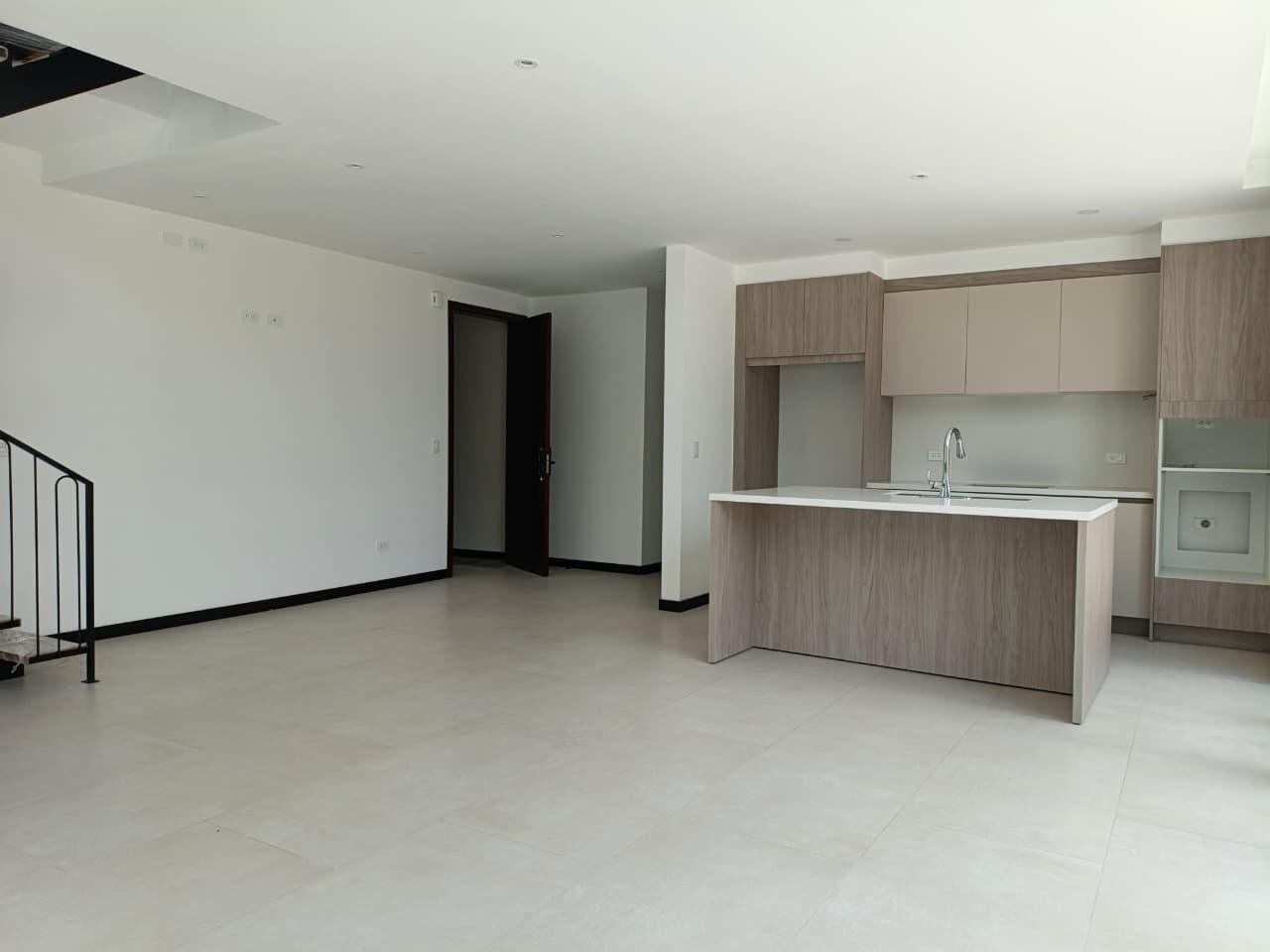 Apartment for sale in Pichincha | Quito | Bellavista, Quiteño Libre y El monitor, 202 m²