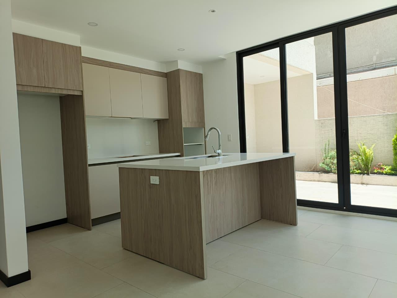Apartment for sale in Pichincha | Quito | Bellavista, Quiteño Libre y El monitor, 202 m²