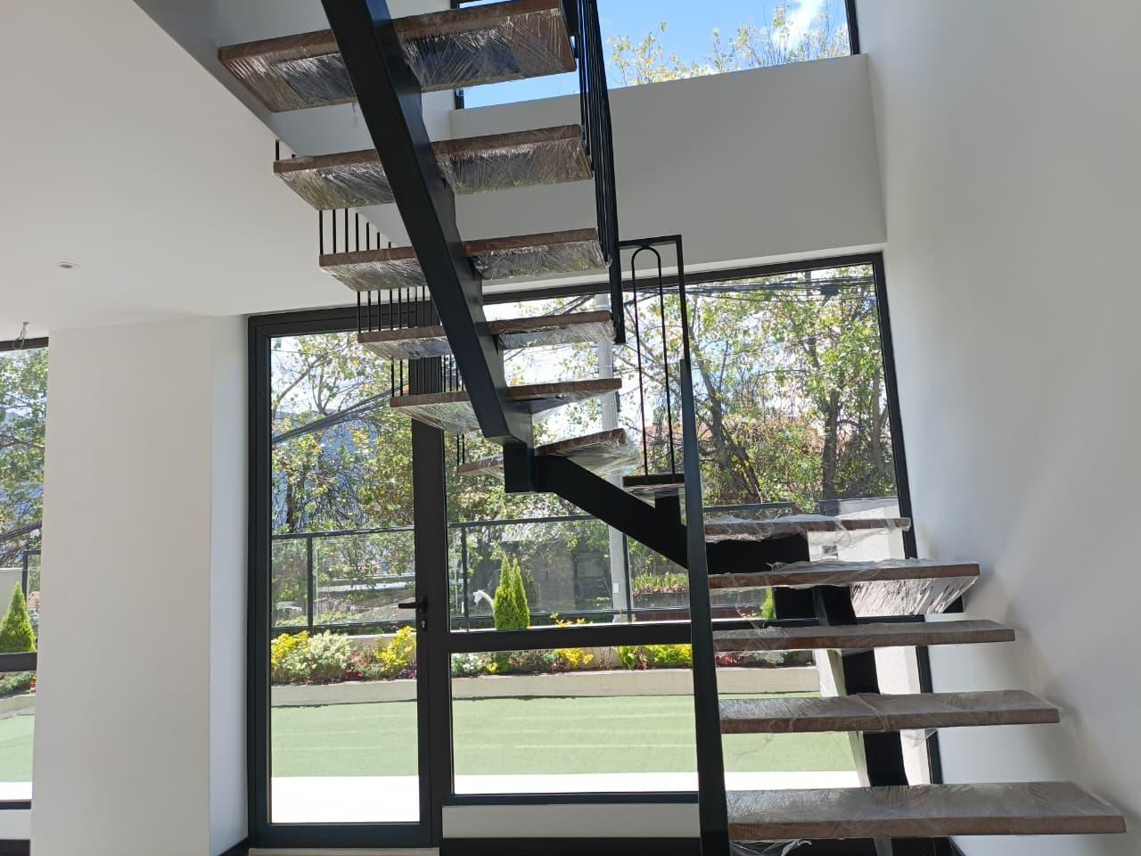 Apartment for sale in Pichincha | Quito | Bellavista, Quiteño Libre y El monitor, 202 m²