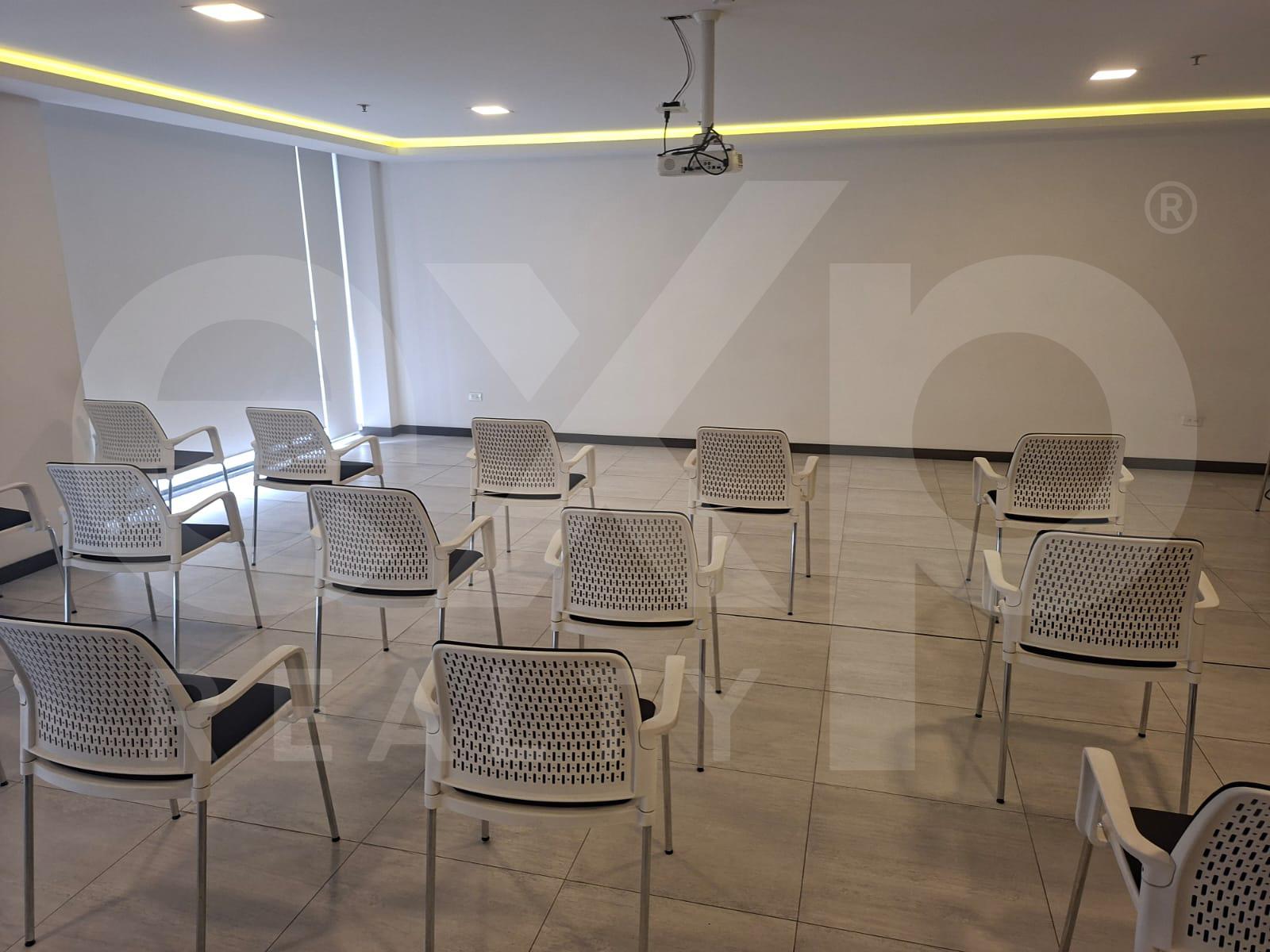 Oficina en venta en Pichincha | Quito | La Carolina, Av. De Los Shyris y Portugal, 74 m²