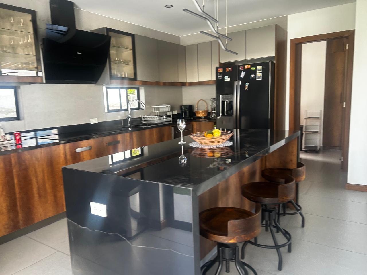 Casa en venta en Pichincha | Quito | Tumbaco, Urbanización Huertos del Eden Collaqui, 290 m²