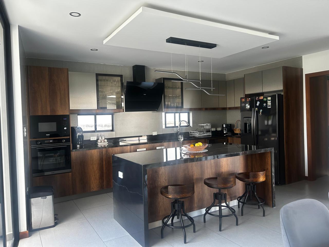 Casa en venta en Pichincha | Quito | Tumbaco, Urbanización Huertos del Eden Collaqui, 290 m²