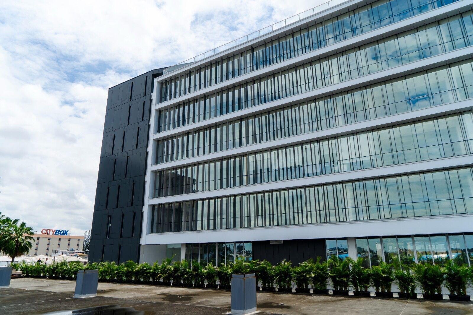 OFFICE FOR SALE ON AV. DE LAS AMERICAS 2