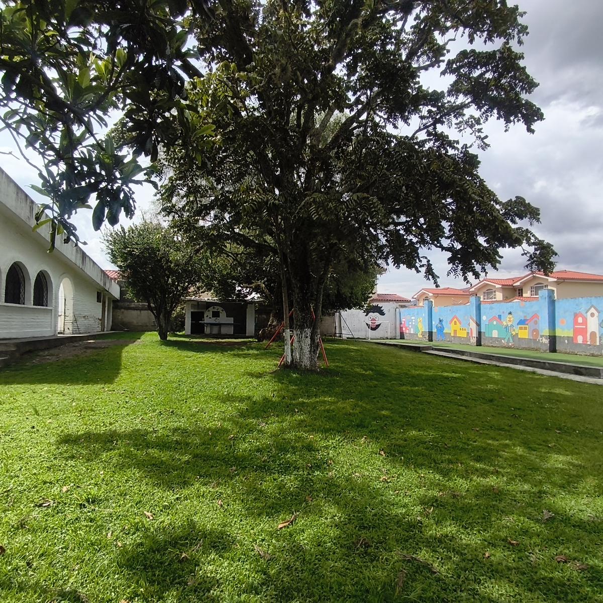 Terreno en venta en Pichincha | Quito | Los Chillos, Venta de TERRENO 1560m2 con casa, zona Estrategica Valle de los Chillos, 418 m²