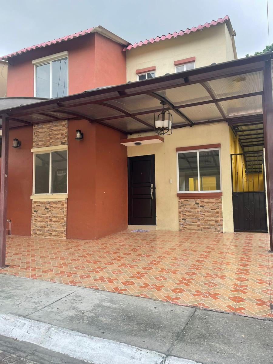 CASA EN VENTA