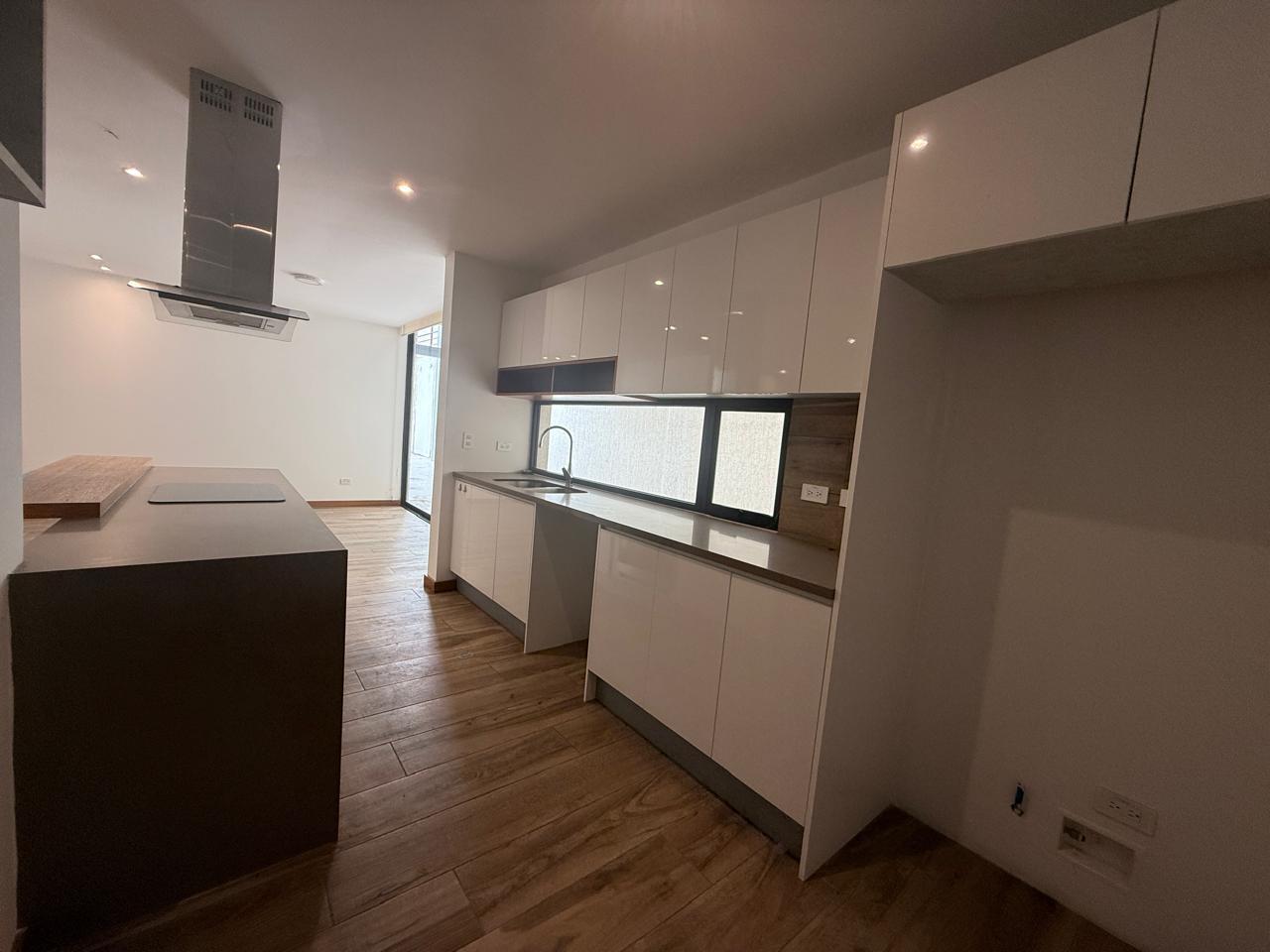 Departamento en venta en Pichincha | Quito | San Juan de Cumbayá, DEPARTAMENTO EN VENTA 2 HABITACIONES SAN JUAN DE CUMBAYA