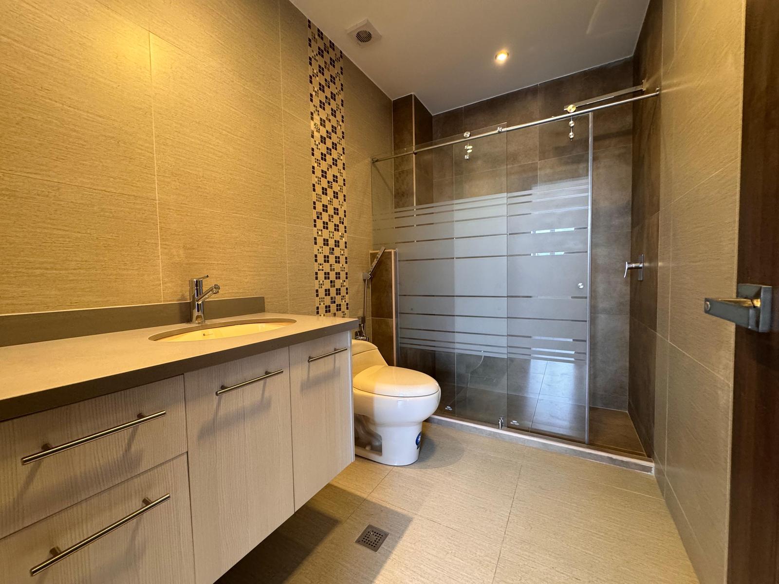 Departamento en venta en Pichincha | Quito | El Condado, Urbanización el condado Edificio Saratoga
