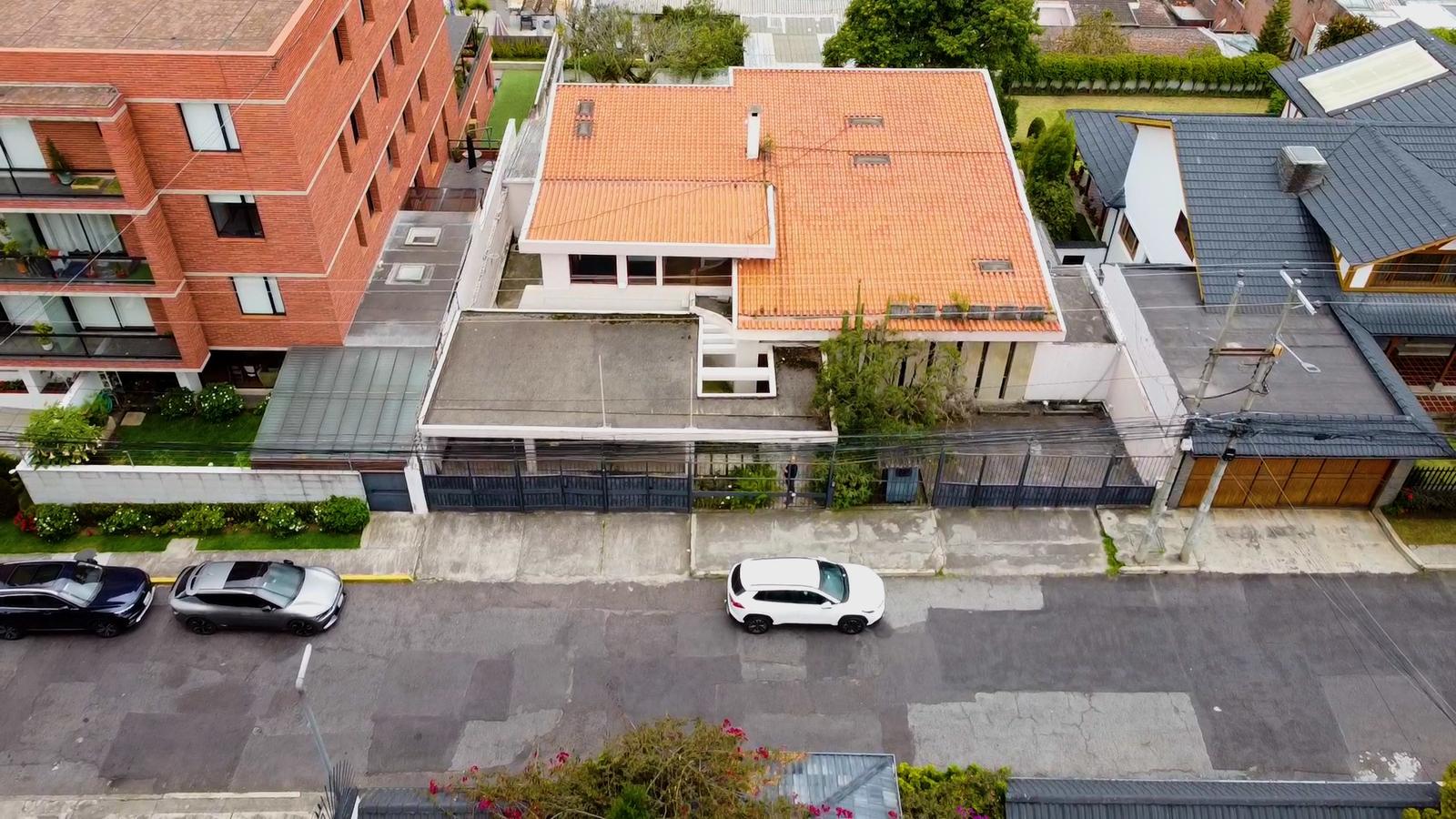 Terreno en venta en Pichincha | Quito | Quito Tenis, Terreno de Venta en el Quito Tenis Charles Darwin y Alcabalas, 930 m²
