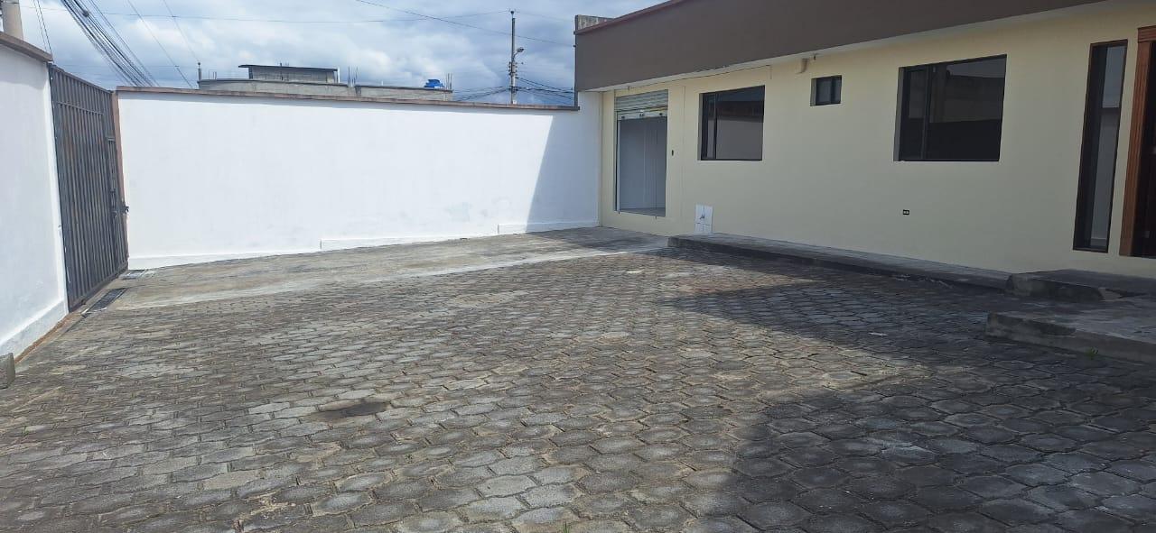Casa en venta en Pichincha | Quito | Calderón, (Calle Oe12N Bernardo Legarda - N5-467) Sierra DoradaCalderón, 90 m²