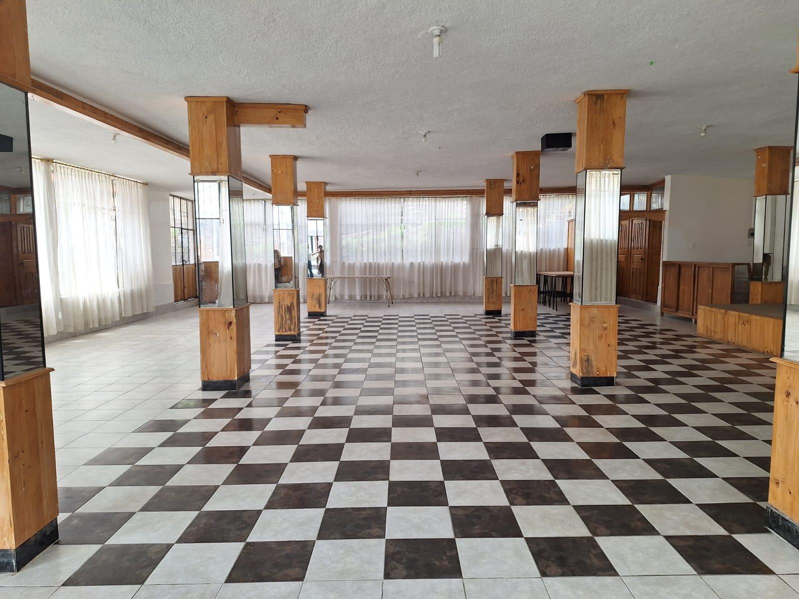Commercial Space in South Quito 4