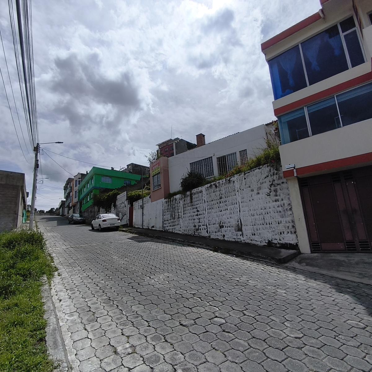 Terreno en venta en Pichincha | Quito | San Rafael, Alma Lojana, Puengasi, 179 m²