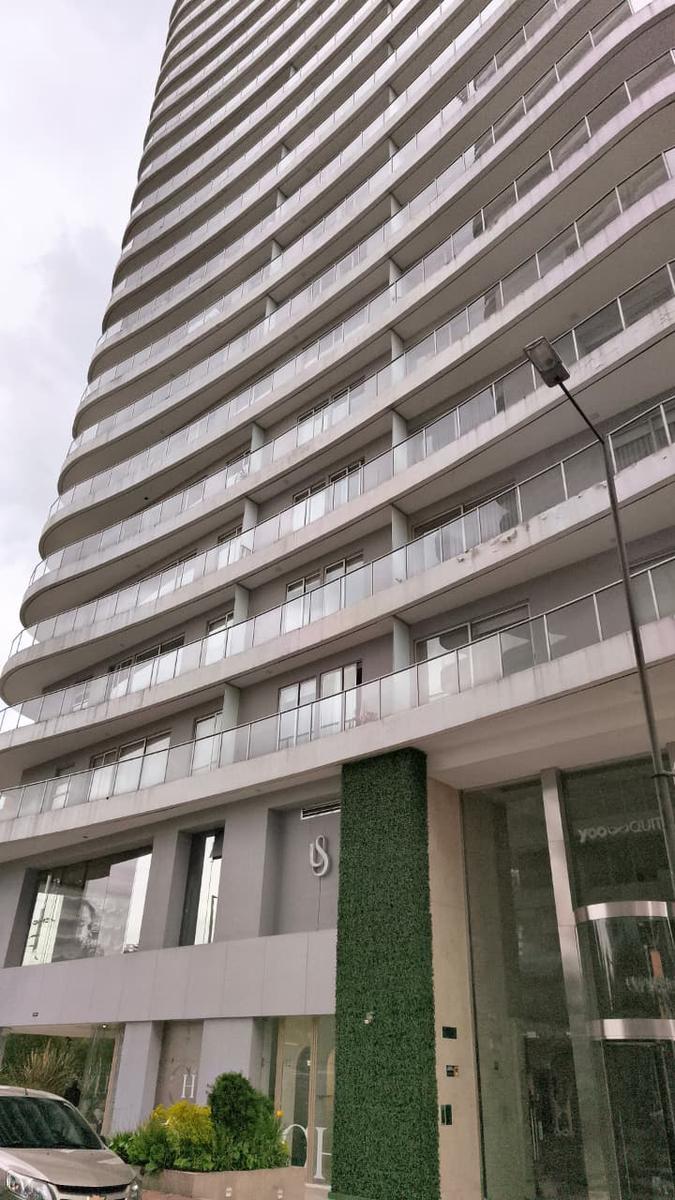 Departamento en alquiler en Pichincha | Quito | González Suárez, DEPARTAMENTO EN RENTA 3 HAB. EDIFICIO YOO GONZALEZ SUAREZ, 195 m²
