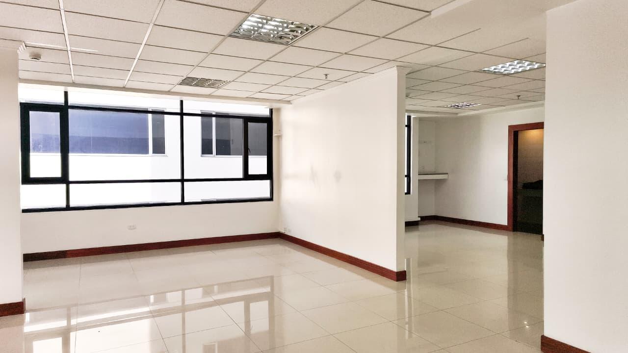 Oficina en alquiler en Pichincha | Quito | La Coruña, OFICINA EN RENTA 103 M2 2 PARQ LA CORUÑA Y ORELLANA, 103 m²