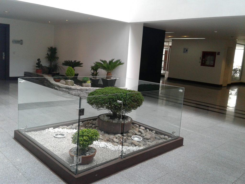 Office for Rent Corporate Building Av. 12 de Octubre and Colón, 49m2 single space 2