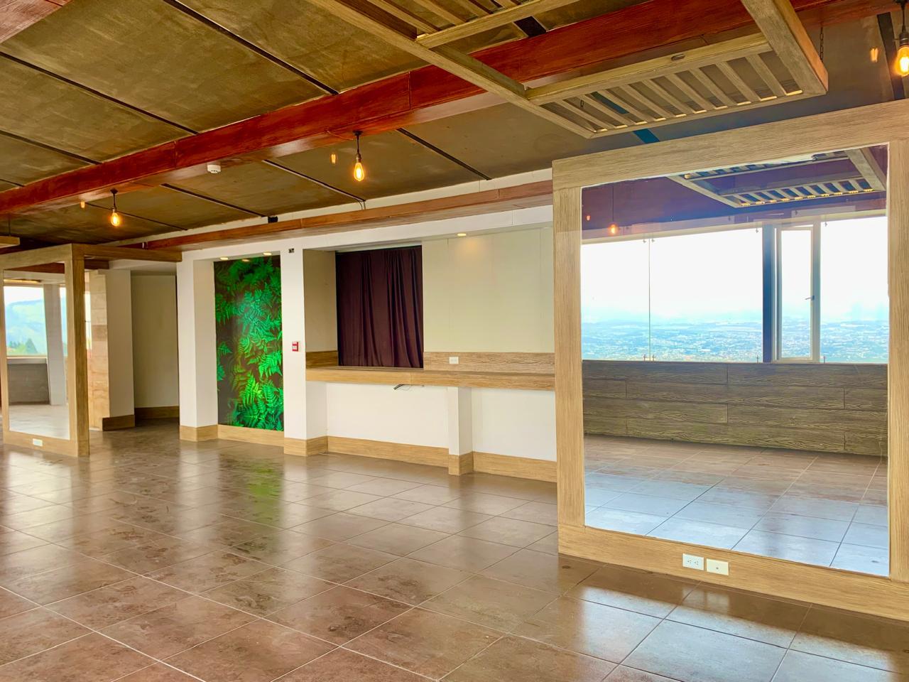 Local en alquiler en Pichincha | Quito | El Batán, LOCAL GASTRONÓMICO DE RENTA, SECTOR PLAZA ARGENTINA, 412 m²