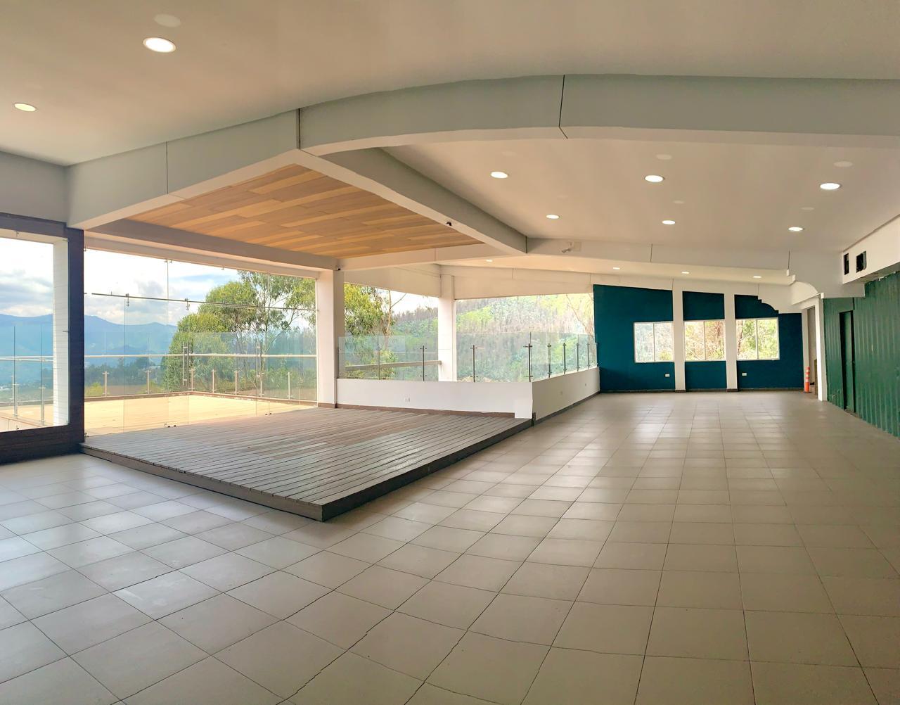 Local en alquiler en Pichincha | Quito | El Batán, LOCAL COMERCIAL DE RENTA – SECTOR PLAZA ARGENTINA, 466 m²
