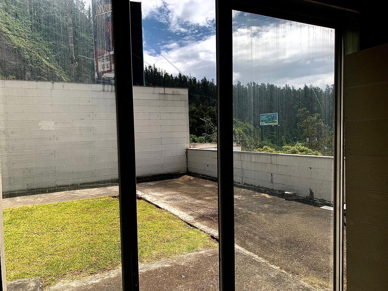 Local en alquiler en Pichincha | Quito | El Batán, LOCAL COMERCIAL DE RENTA CON VISTA ESPECTACULAR, SECTOR PLAZA ARGENTINA, 407 m²