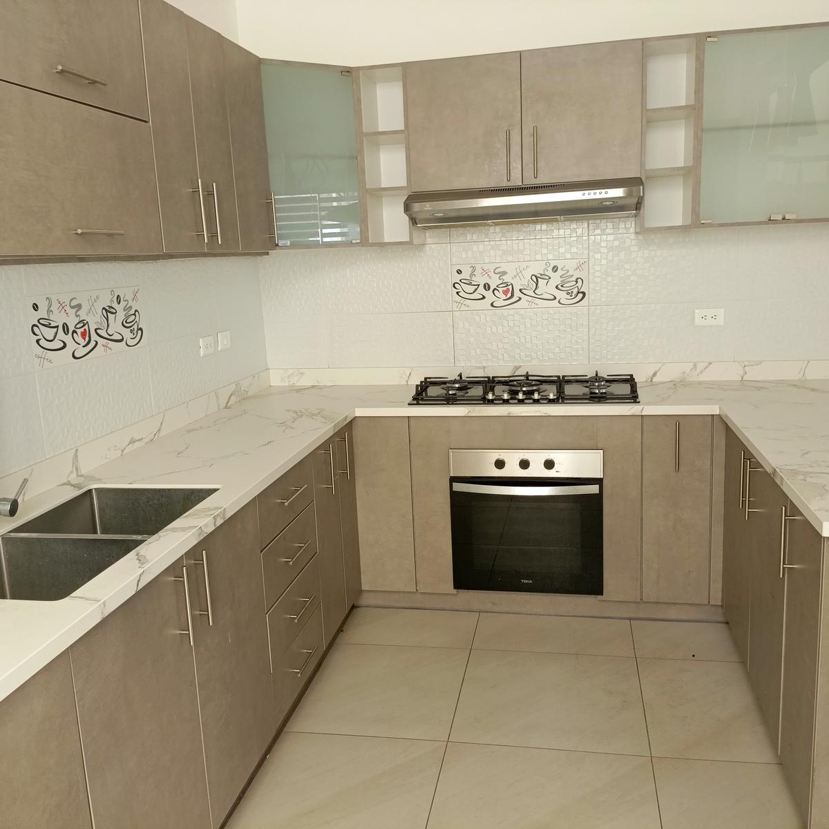 Casa en venta en Pichincha | Quito | Carcelén, Pasaje Olivos  Conjunto Camino de los Eucaliptos, 162 m²