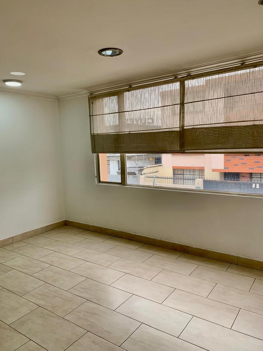 Oficina en alquiler en Pichincha | Quito | Jipijapa, RENTO AMPLIA OFICINA 110 M2 CON UBICACIÓN ESTRATÉGICA, 123 m²