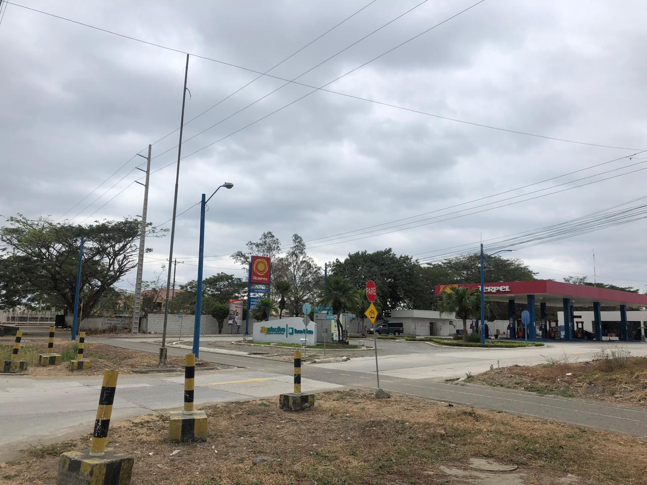 Local en venta en Ecuador | Guayas | Guayaquil, VENDO GASOLINERA EN KM 24 VÍA LA COSTA