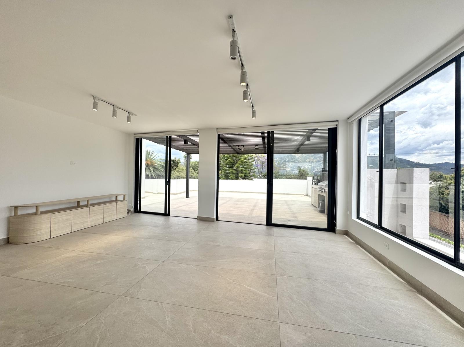 Departamento en alquiler en Pichincha | Quito | Tumbaco, Gonzalo Pizarro, Tumbaco, 198 m²