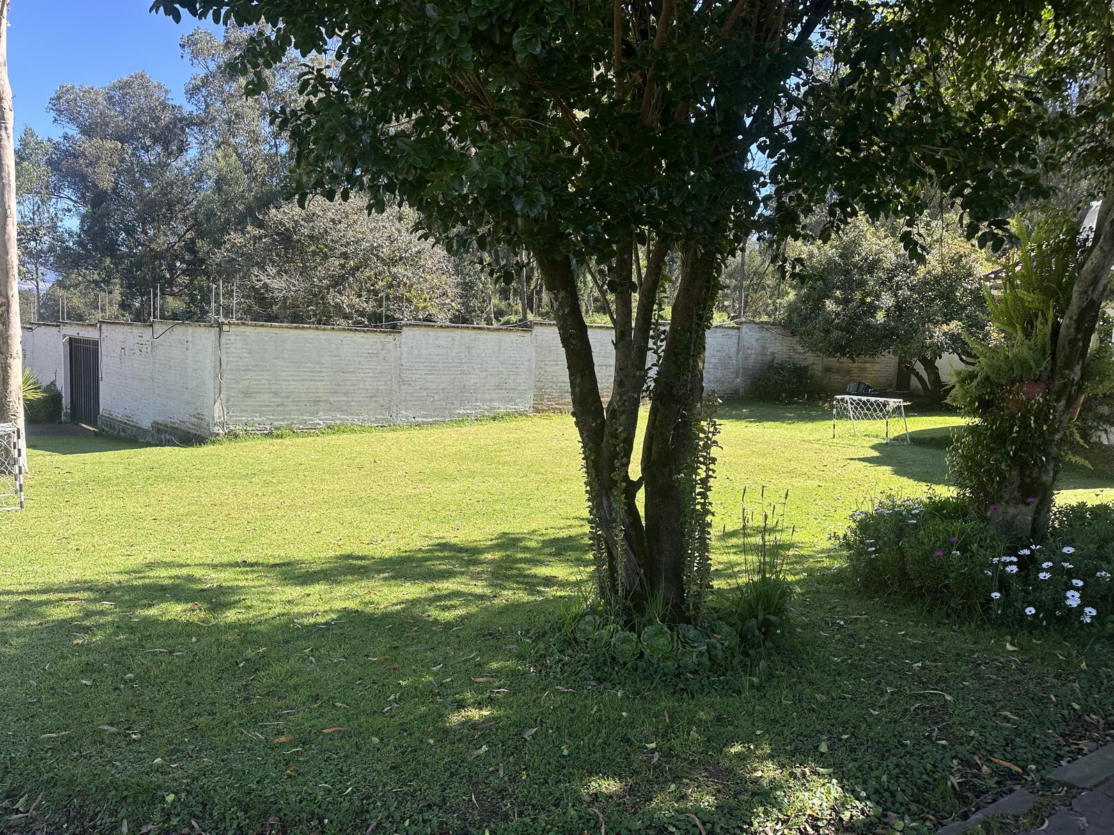 Quinta en venta en Pichincha | Quito | Los Chillos, Quinta de lujo sector Sangolqui - club los chillos, 2100 m²