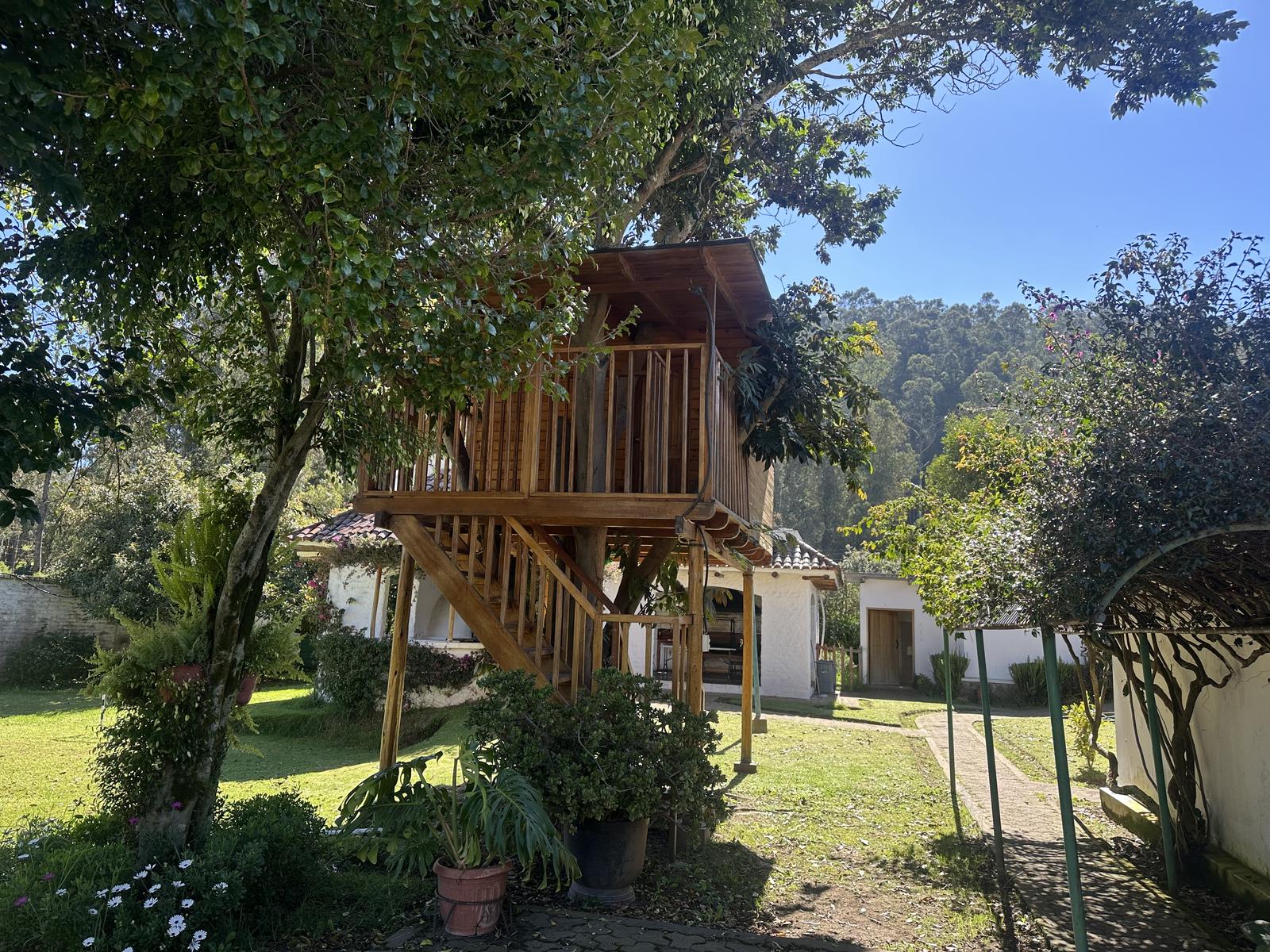Quinta en venta en Pichincha | Quito | Los Chillos, Quinta de lujo sector Sangolqui - club los chillos, 2100 m²