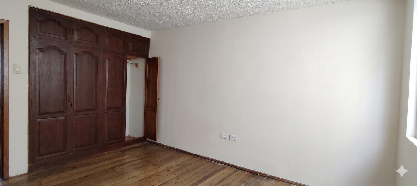 Casa en venta en Pichincha | Quito | Sur de Quito, CASA EN VENTA – SECTOR ATAHUALPA, MAXIMILINO RODRIGUEZ Y JIPIJAPA., 287 m²