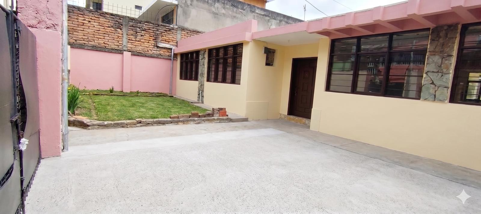 Casa en venta en Pichincha | Quito | Sur de Quito, CASA EN VENTA – SECTOR ATAHUALPA, MAXIMILINO RODRIGUEZ Y JIPIJAPA., 287 m²