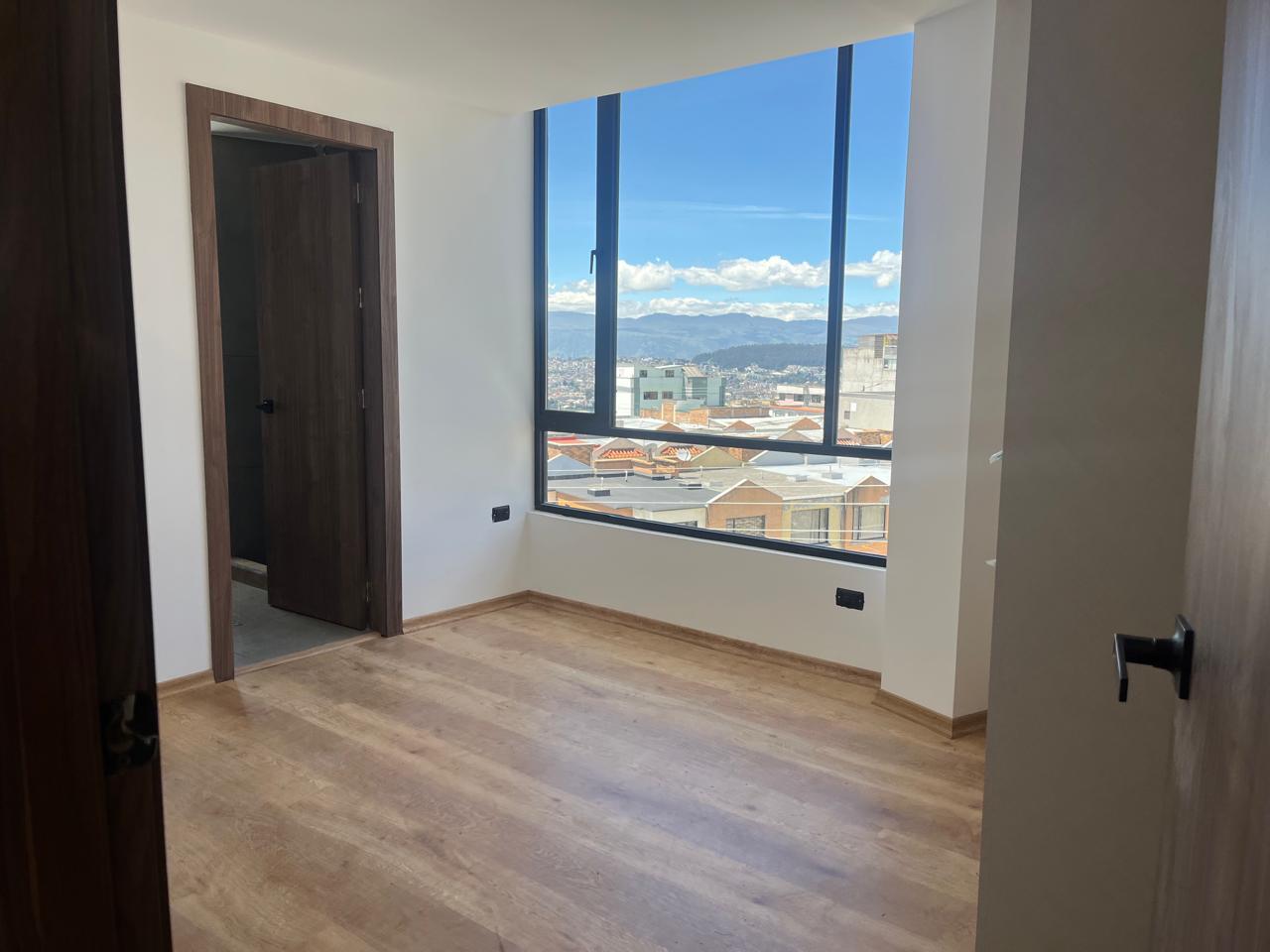 Sale of Brand New 93 m2 Apartment, Florida Alta 5