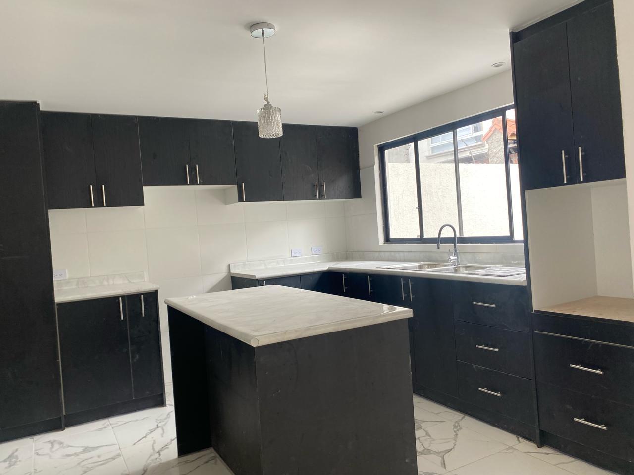 House for Sale in Conocoto 175 m² 5