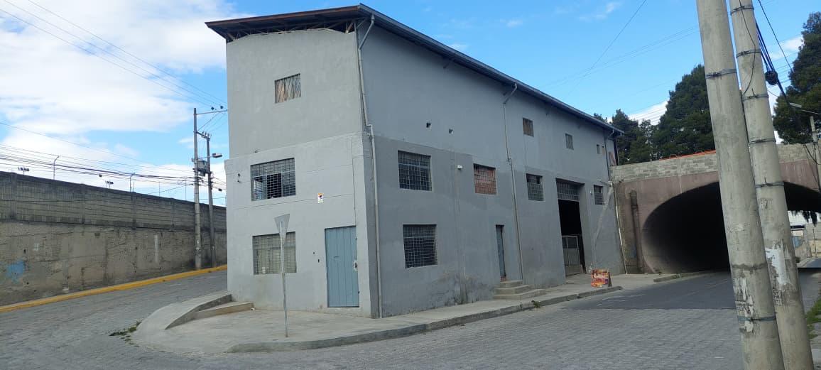 Galpón en venta en Pichincha | Quito | Carcelén, Eloy Alfaro N 69-08, 1176 m²