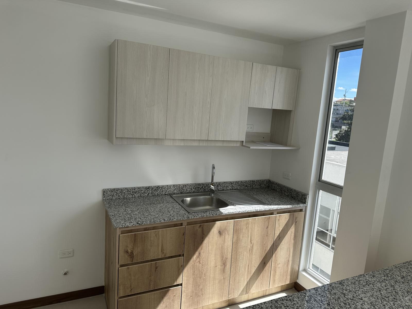 Departamento en venta en Pichincha | Quito | Tumbaco, Departamento por estrenar sector Tumbaco, 80 m²