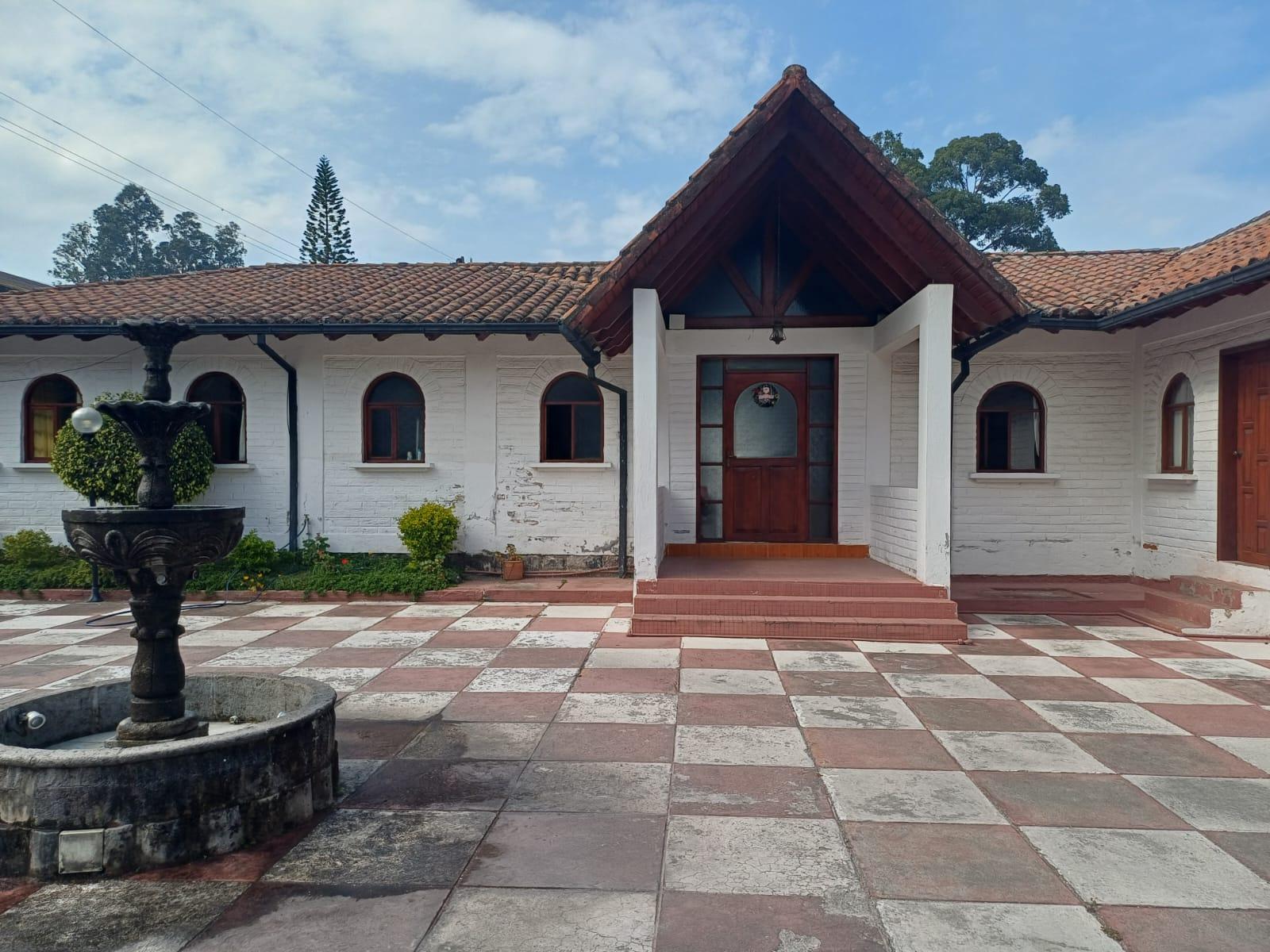 Terreno en venta en Pichincha | Quito | Tumbaco, Calle José Vinueza, La Morita Alta, 1920 m²