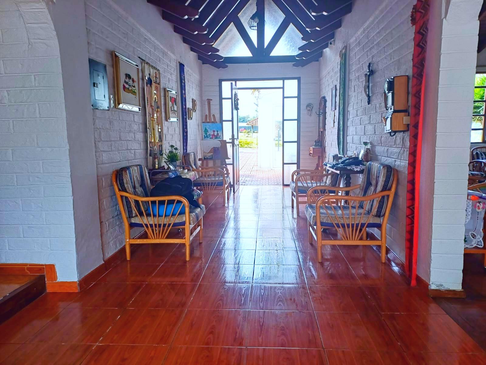 Quinta en venta en Pichincha | Quito | Tumbaco, Calle José Vinueza, La Morita Alta, 1920 m²