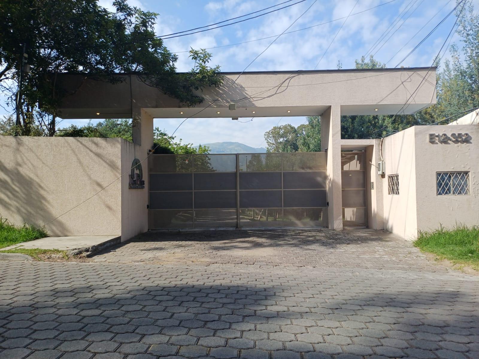 Quinta en venta en Pichincha | Quito | Tumbaco, Calle José Vinueza, La Morita Alta, 1920 m²