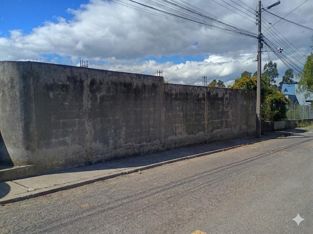 Excellent Land in Conocoto 2