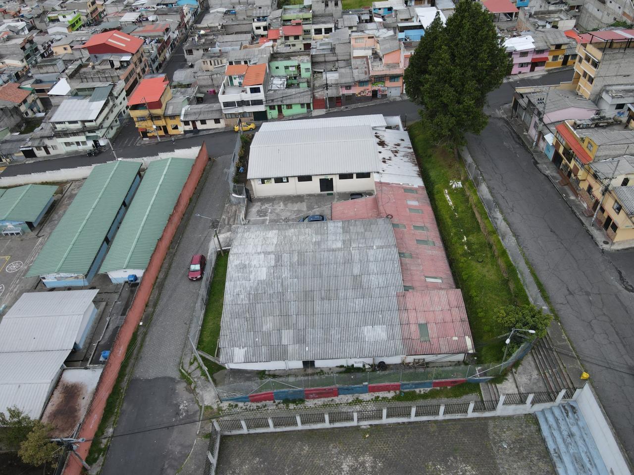 MENA FOR SALE WAREHOUSE 342 m2