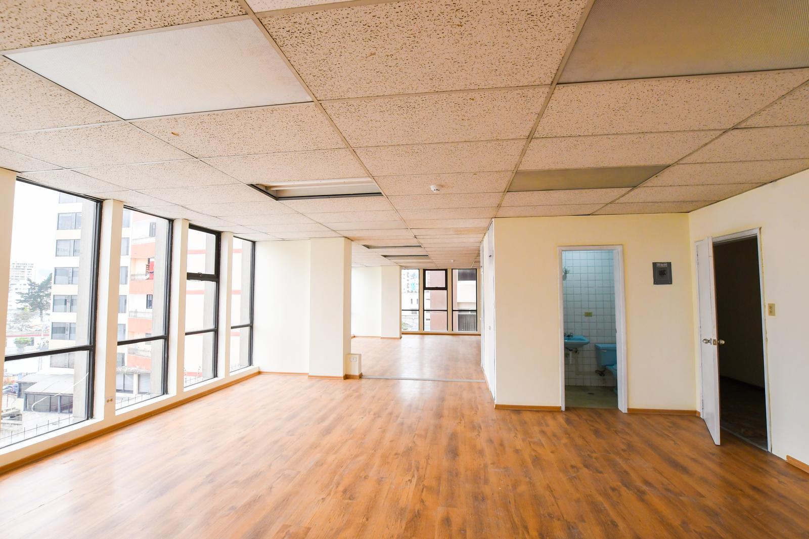 Oficina en alquiler en Pichincha | Quito | Norte de Quito, OFICINAS EN RENTA Eloy Alfaro y 9 de Octubre