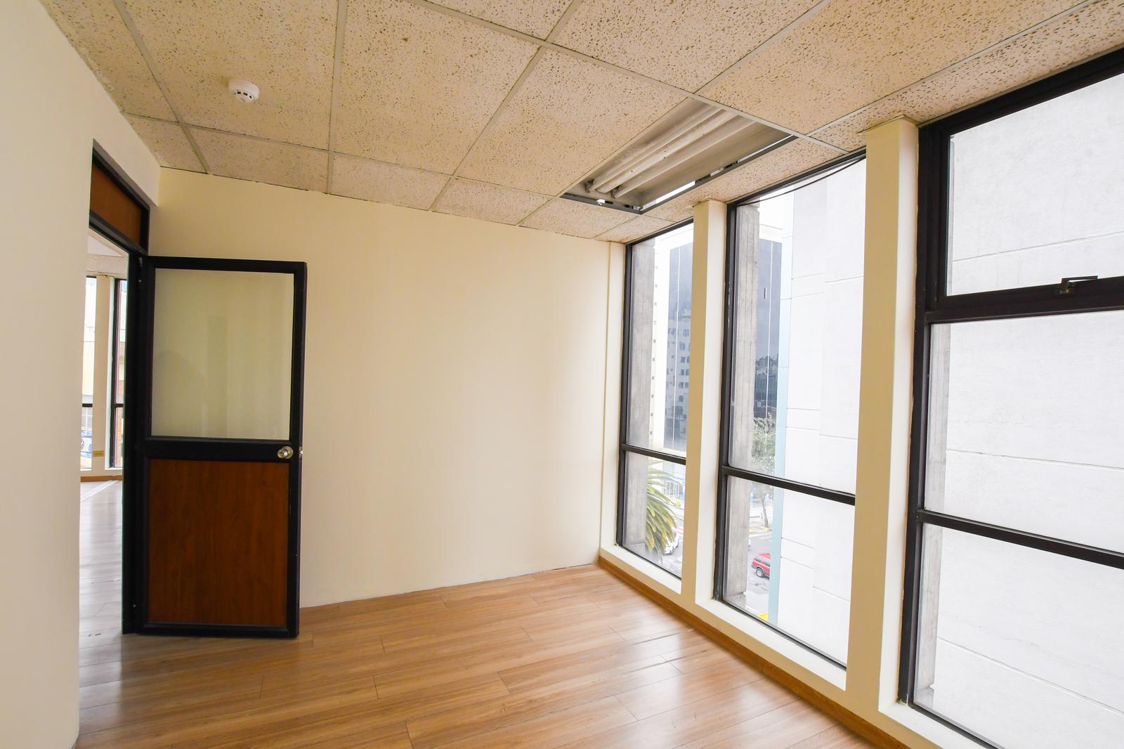Office for Rent 4