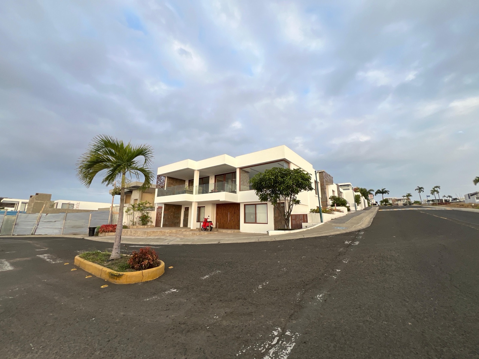 Casa en venta en Ecuador | Manabí | Manta, Marina blue 10, 522 m²
