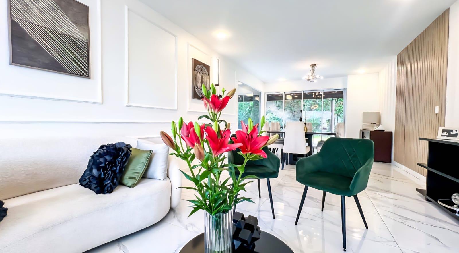Casa en venta en Pichincha | Quito | Cumbayá, María Eufrasia y San Francisco de Asís Cumbaya 12, 555 m²