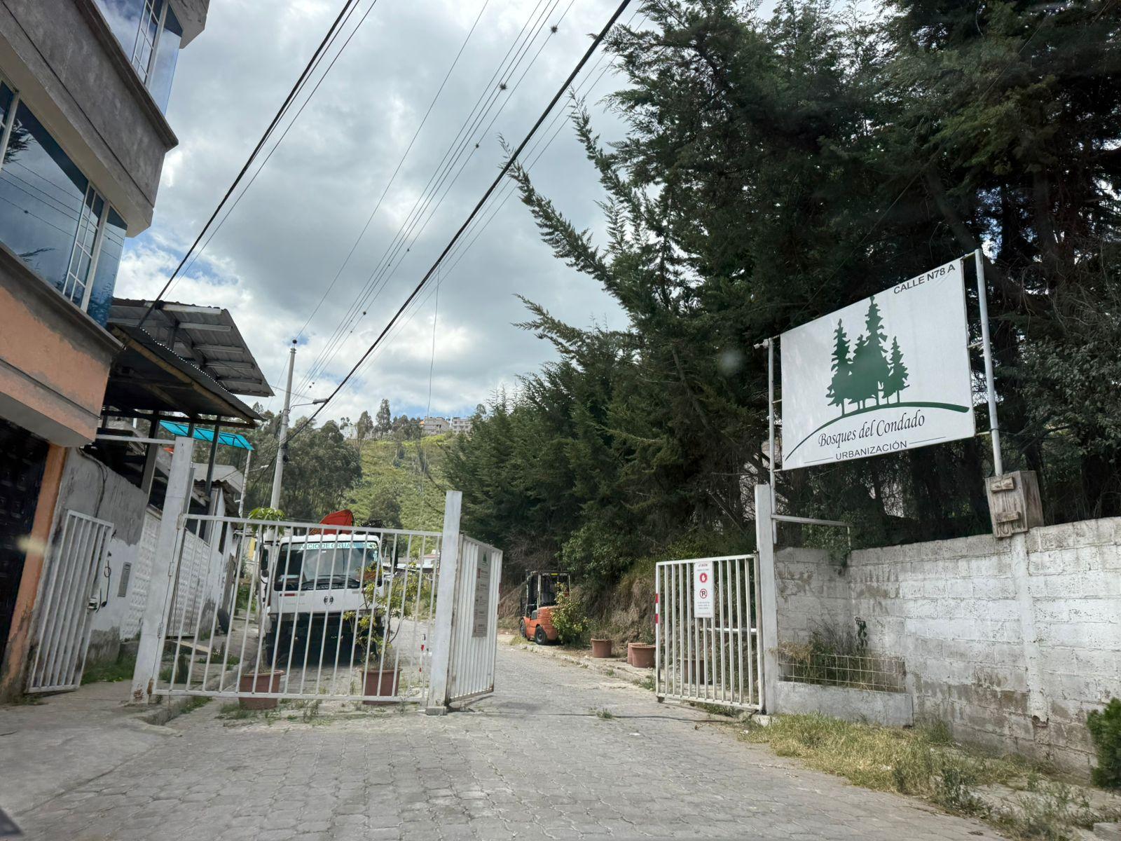 Land in El Rancho Bajo