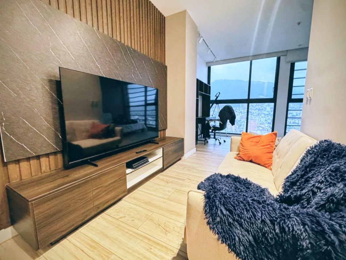 Departamento en venta en Pichincha | Quito | Iñaquito, En Venta, Suite vista espectacular piso alto, edificio Solari, 51 m²