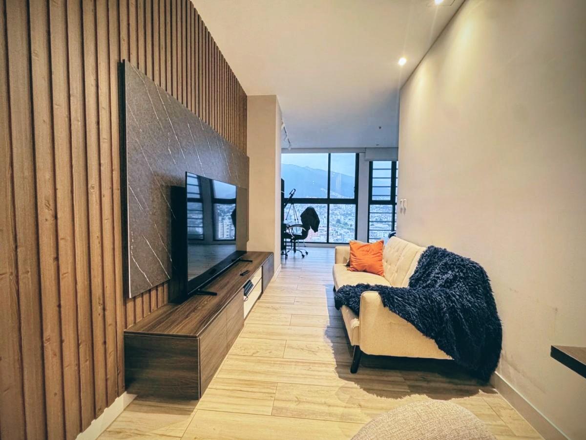 Departamento en venta en Pichincha | Quito | Iñaquito, En Venta, Suite vista espectacular piso alto, edificio Solari, 51 m²